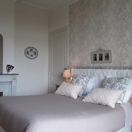 Bed and Breakfast Le Manoir De Crisolles Номер фото