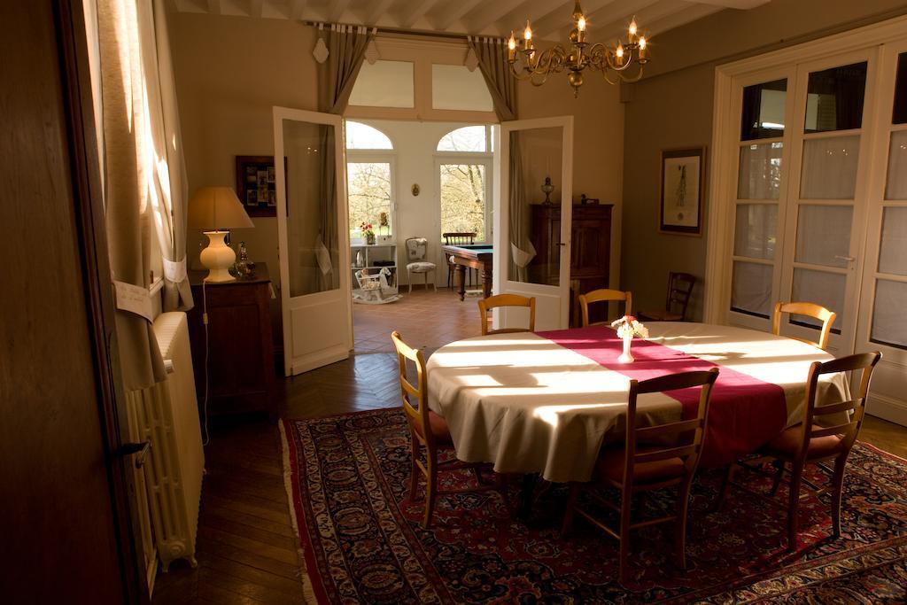 Bed and Breakfast Le Manoir De Crisolles Экстерьер фото
